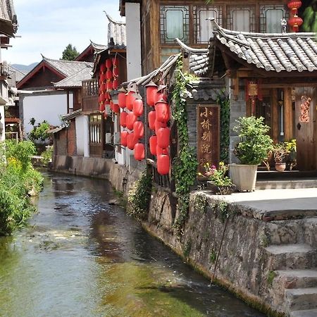 Golden Waterfront Inn Lijiang  Buitenkant foto