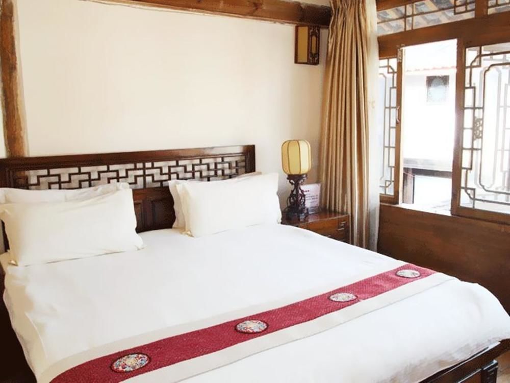Golden Waterfront Inn Lijiang  Buitenkant foto